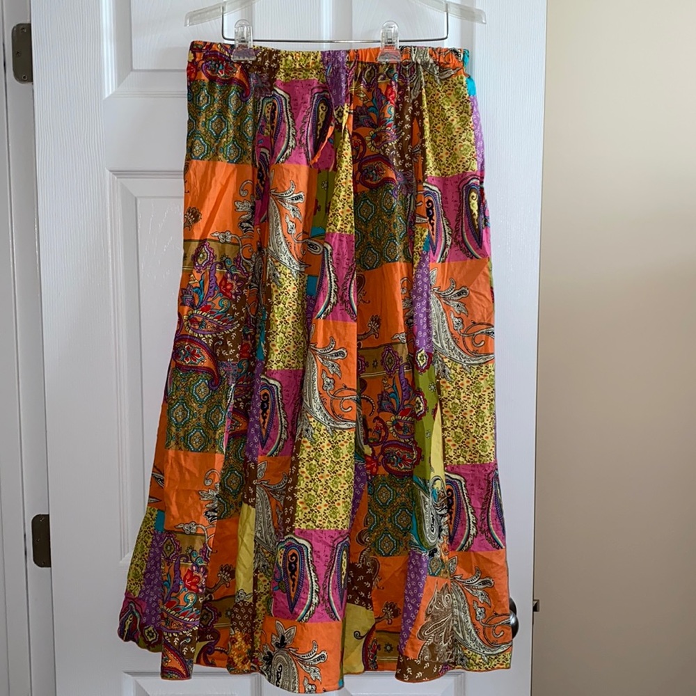 Size large metrostyle skirt